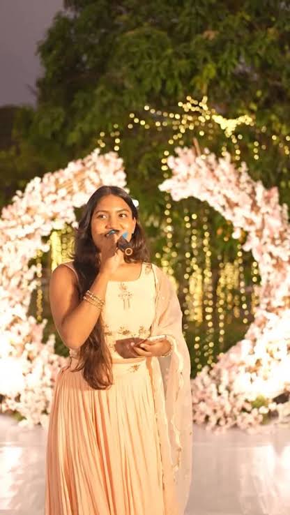 When Does It Make Sense to Spend More on a Wedding Emcee?